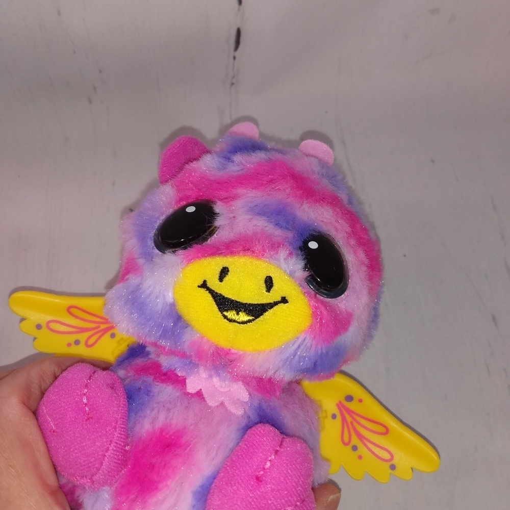 Two used hatchimals tm & spin master